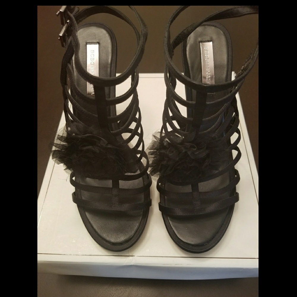 BCBGMaxAzria Black Strappy Floral Accent Sandals